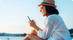 Imagen de pareja con una tablet.